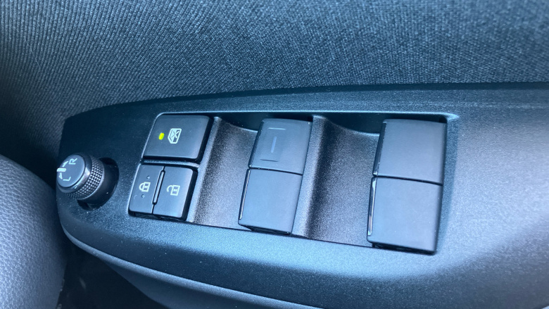 Toyota Yaris 1.5 Hybrid Design 5dr CVT Hybrid Hatchback